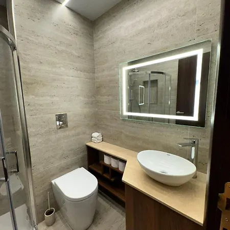 Sea View Seafront Luxury 3-bedroom アパート グジラ